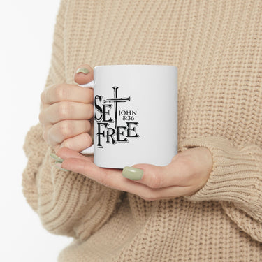 Faith Culture β Set Free John 8:36 Christian Coffee Mug β Bold Cross Scripture Design, 11oz & 15oz