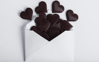 Simple Ways to Show Christ's Love Every Day Christian article from Faith Culture